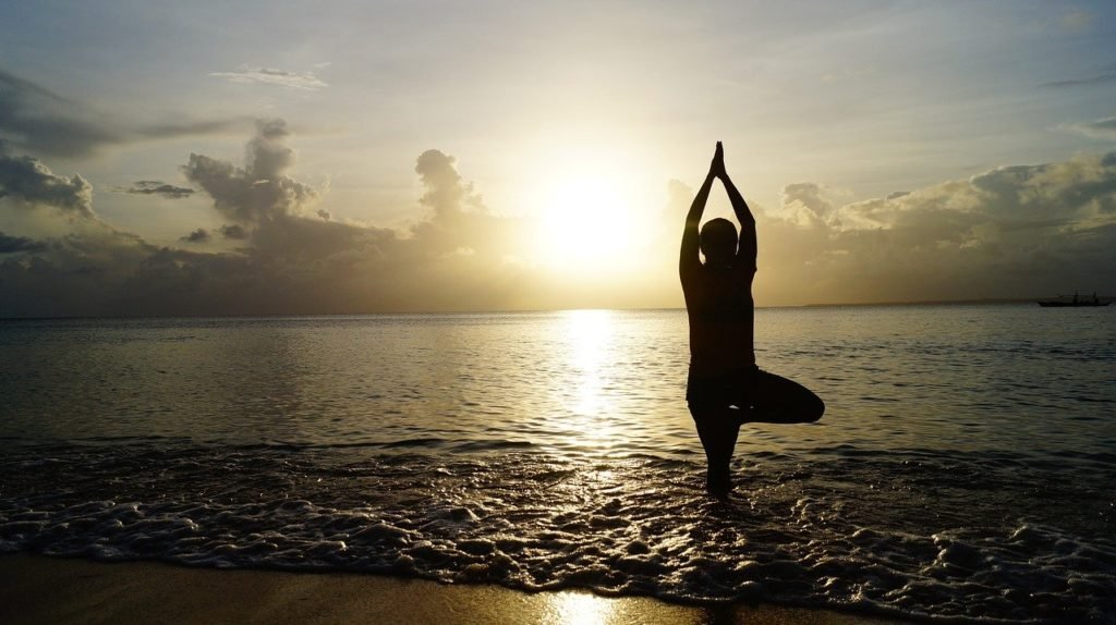 beach, yoga, sunset-1835213.jpg